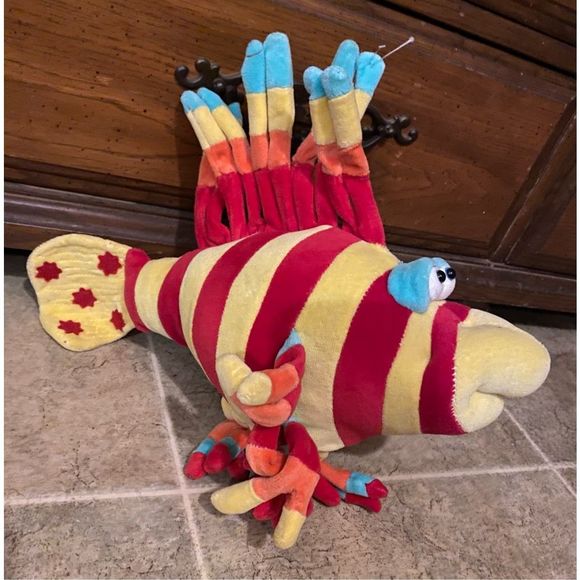 Funny friends multicolor striped mohawk spiked soft sculpture poseable fish by J - Picture 3 of 5